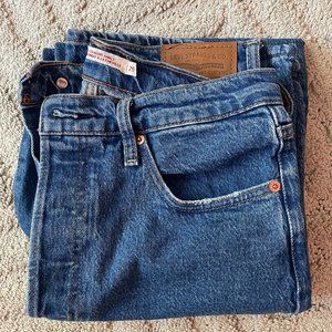 Levis Ribcage Straight Ankle Jeans